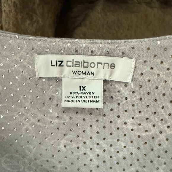 Liz Claiborne Blue and Gray Patterned sparkle Blouse - Picture 6 of 7